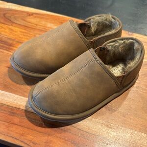 4/$15 Perry Ellis Kid’s Cozy Brown Hard Bottom Slippers- 12C